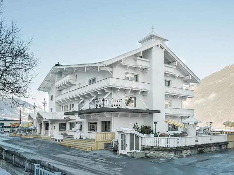 Zillertal Pop Down Hotel Außenansicht